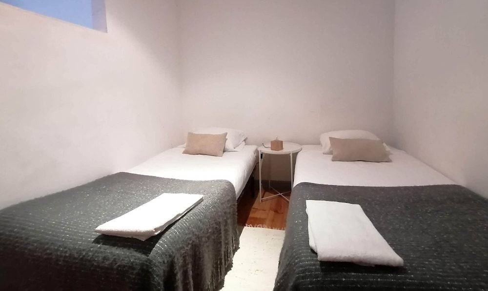 undefined Apartment With Yard in Alfama 9