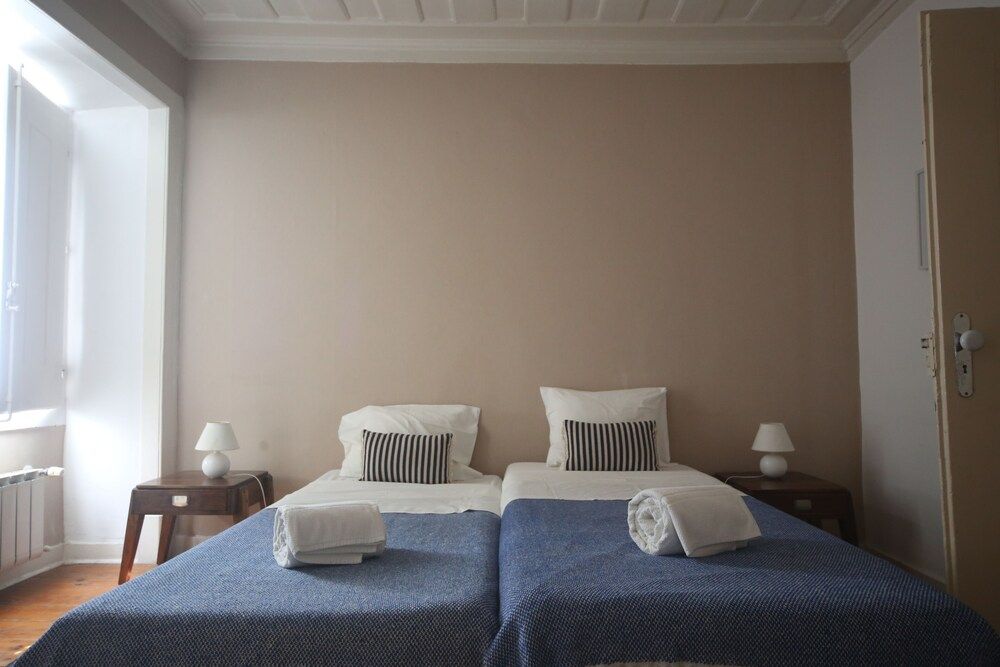 undefined Stunning Apartment Near Chiado 2