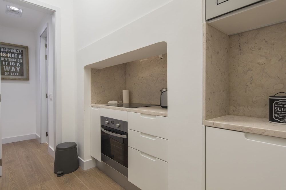 High Ceiling Duplex Apt Cais do Sodre Apartment, 1 Queen Bed, Non Smoking 19