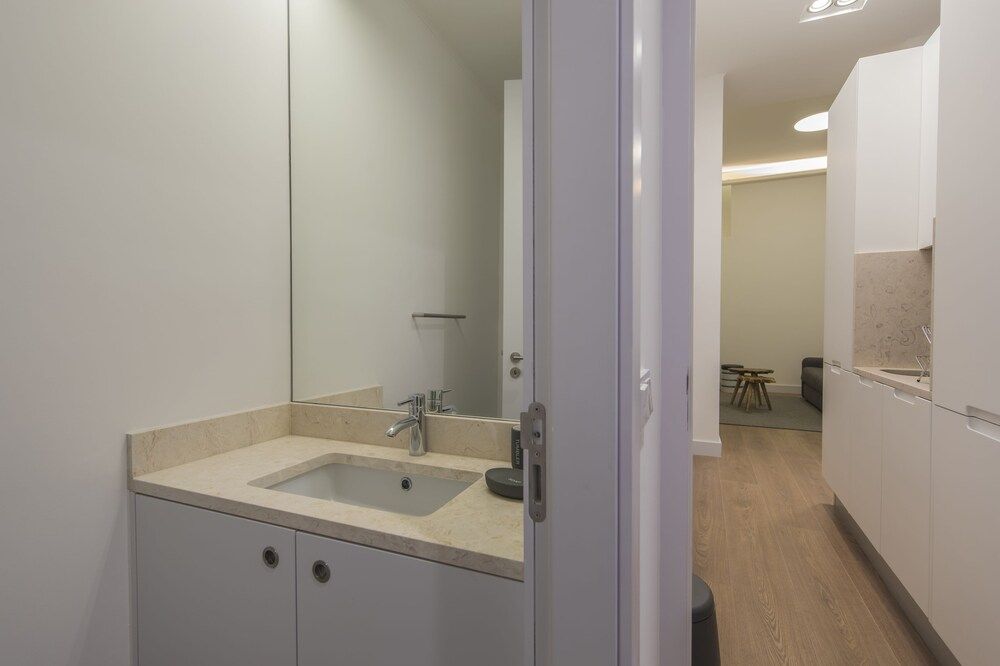 High Ceiling Duplex Apt Cais do Sodre Apartment, 1 Queen Bed, Non Smoking 36
