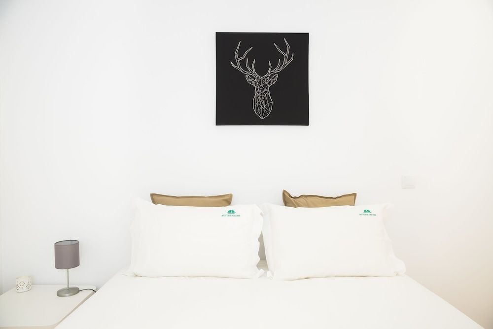 undefined The Trendy Prince Lisbon Apartment 2