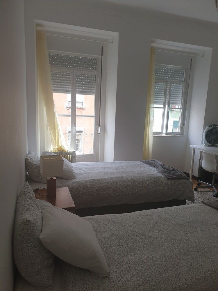 Zuni Guest House Standard Double Room, Shared Bathroom 3