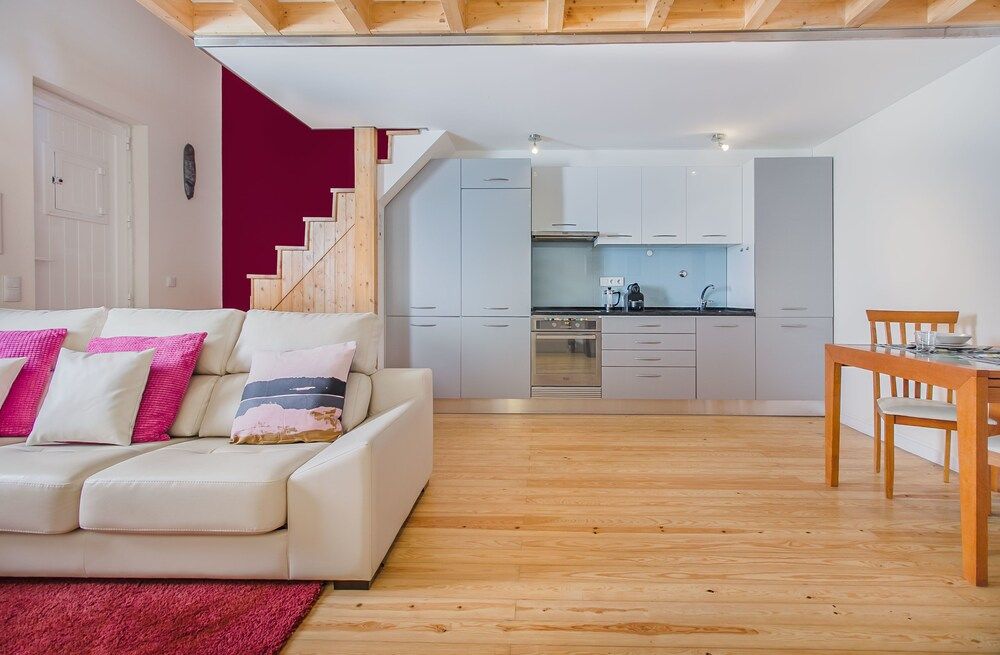 Graça Cozy Duplex Apartment, 1 Bedroom 23