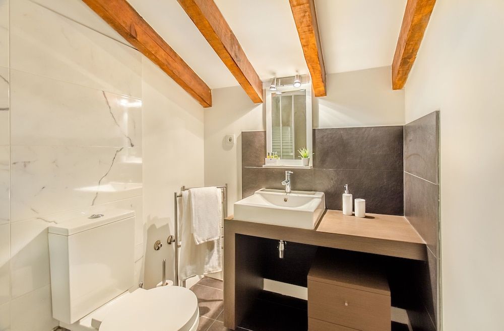 Graça Cozy Duplex Apartment, 1 Bedroom 13