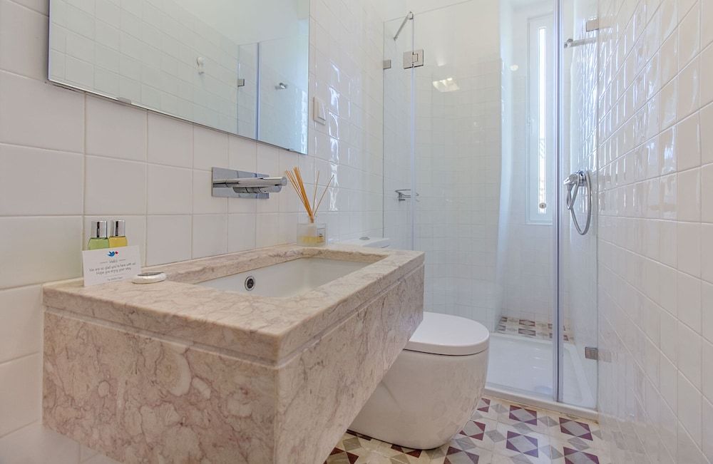 Guest Inn Bica Apartment, 2 Bedrooms (2nd floor) 13