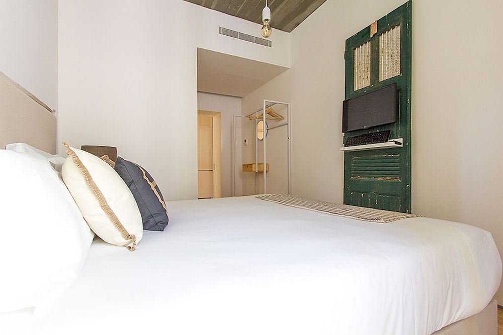 undefined Luxury T.M. Flat with a View 10