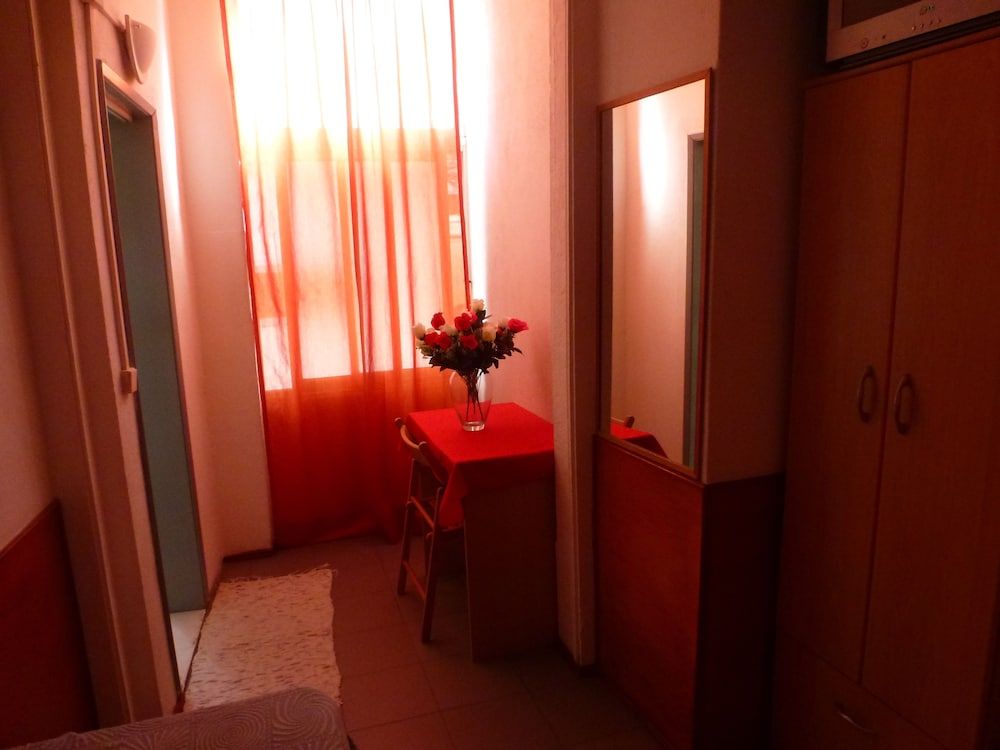 undefined Hospedaria D. Damélio 2