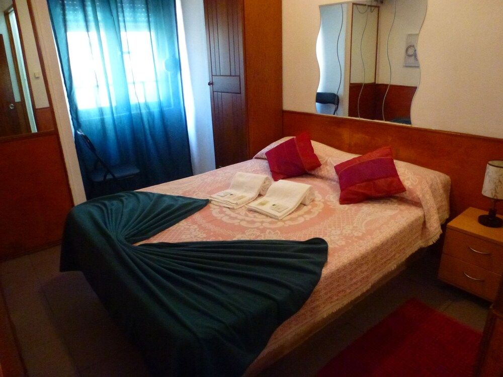 undefined Hospedaria D. Damélio 3