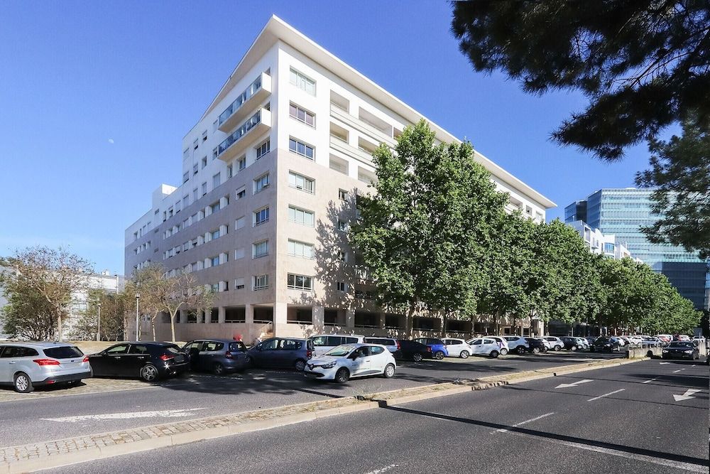 undefined Expo Prestige by Homing 2