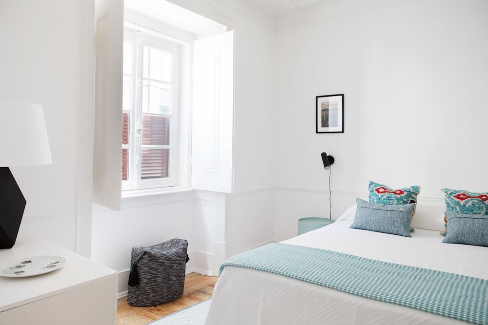 undefined Renovated Charming Apartment with Terrace in Lapa 4