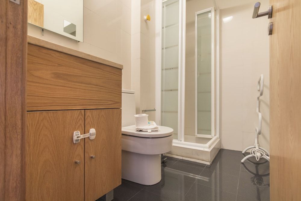 Cozy Apartment In Estefania Apartment, 1 Bedroom, City View 11