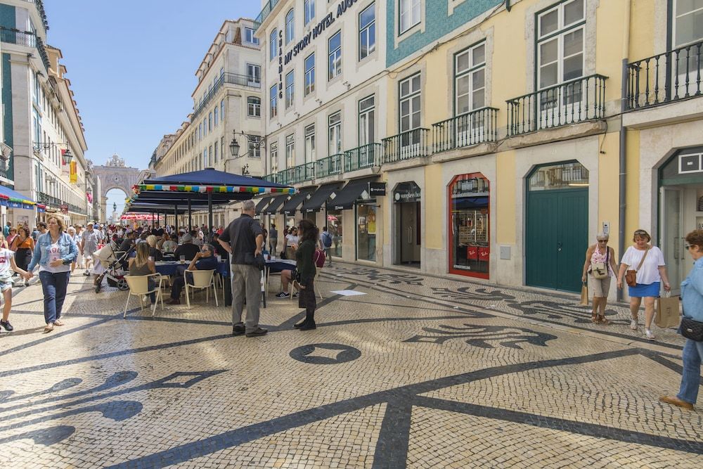 undefined Charming Apartment in Baixa Chiado 3