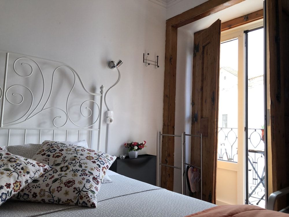 Hostel Charme da Graça Romantic Double Room, Shared Bathroom 18