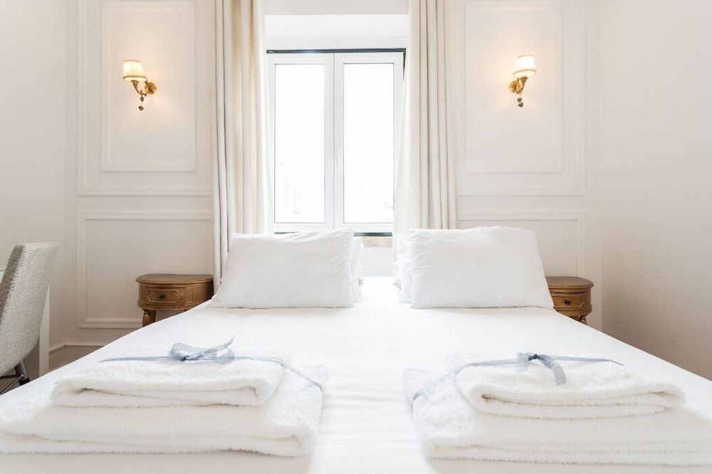 6 Clouds Double Room, Private Bathroom 3