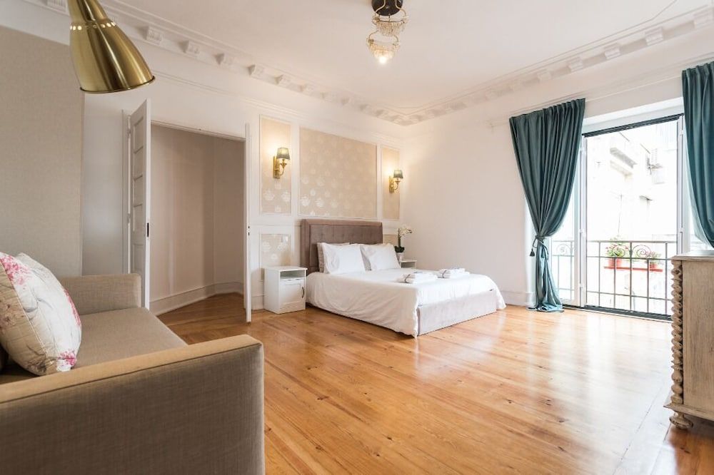 6 Clouds Superior Quadruple Room, Private Bathroom 5