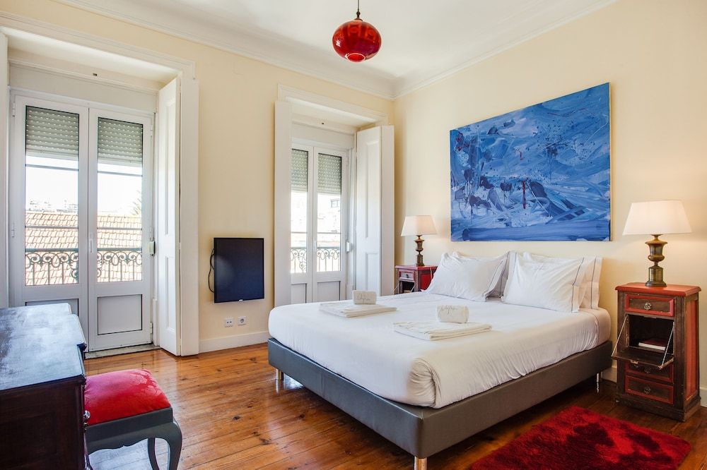 undefined ALTIDO Fantastic 3BR Apt w/ City Views & Workspace in Principe Real 3