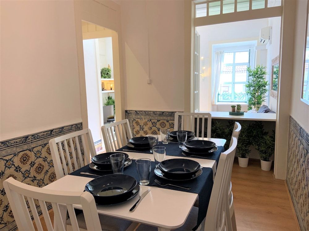 undefined Beautiful flat with balcony & Great location 6