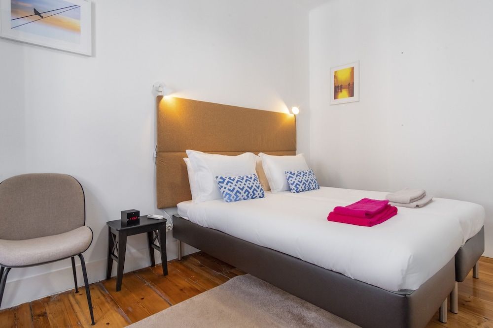 undefined LV Premier Baixa DO1 10