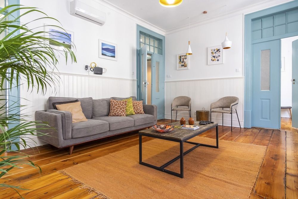 undefined LV Premier Baixa DO1