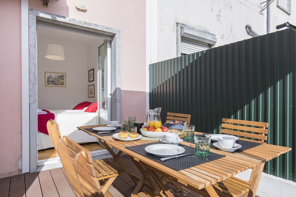 Garden House in Alvalade Apartment, 2 Bedrooms, Terrace 29