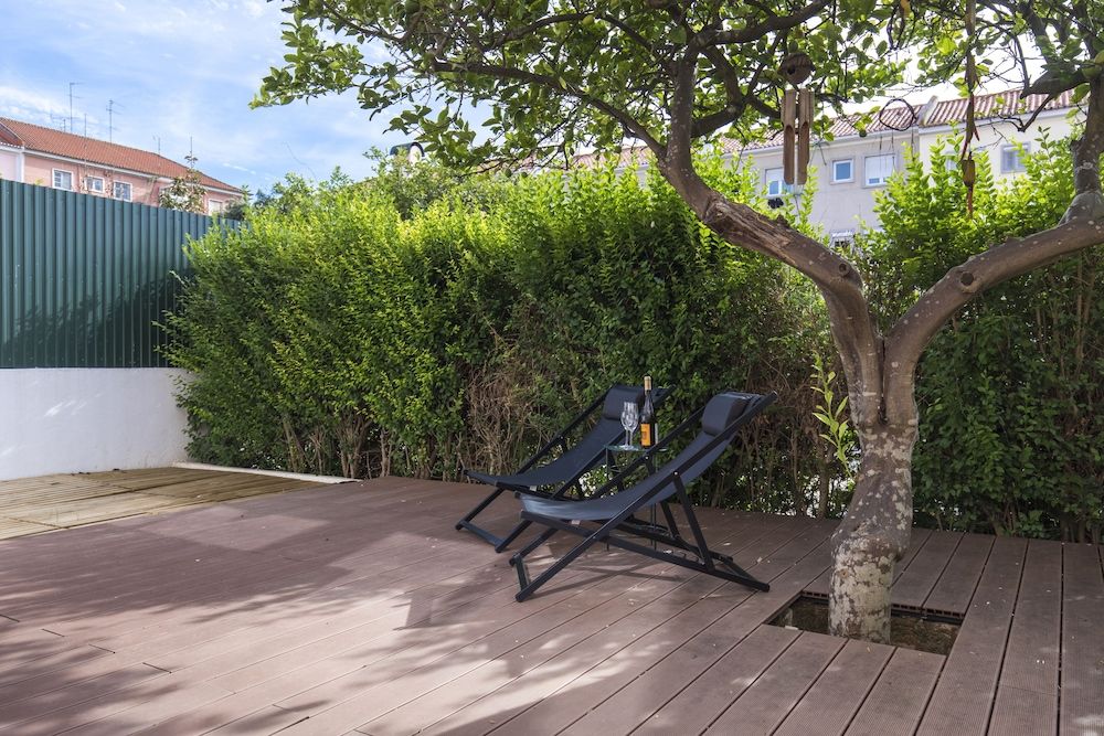 Garden House in Alvalade Apartment, 2 Bedrooms, Terrace 21