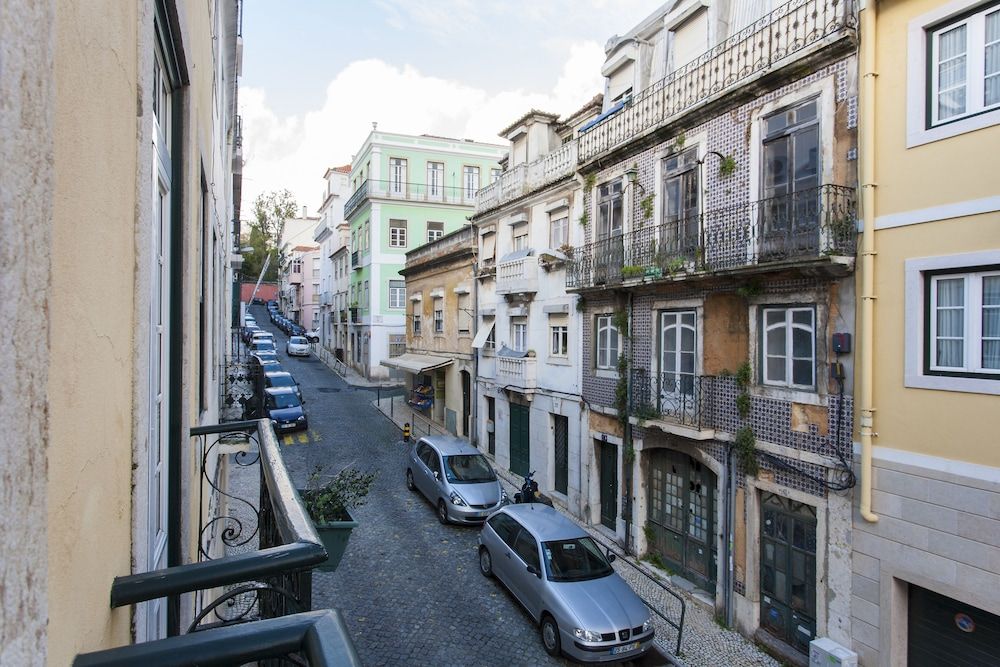 ALTIDO Exquisite 2BR home w/ balcony in Lapa Apartment (2 Bedrooms) 13