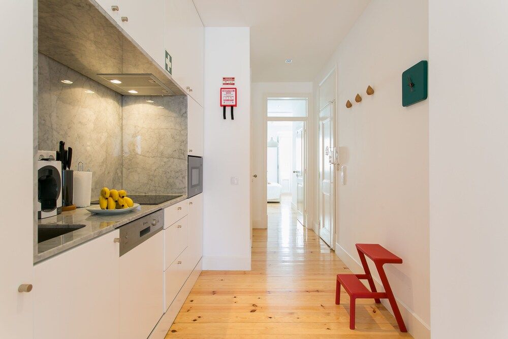 undefined ALTIDO New&Trendy 2-bed flat w/seaview in Lapa 7