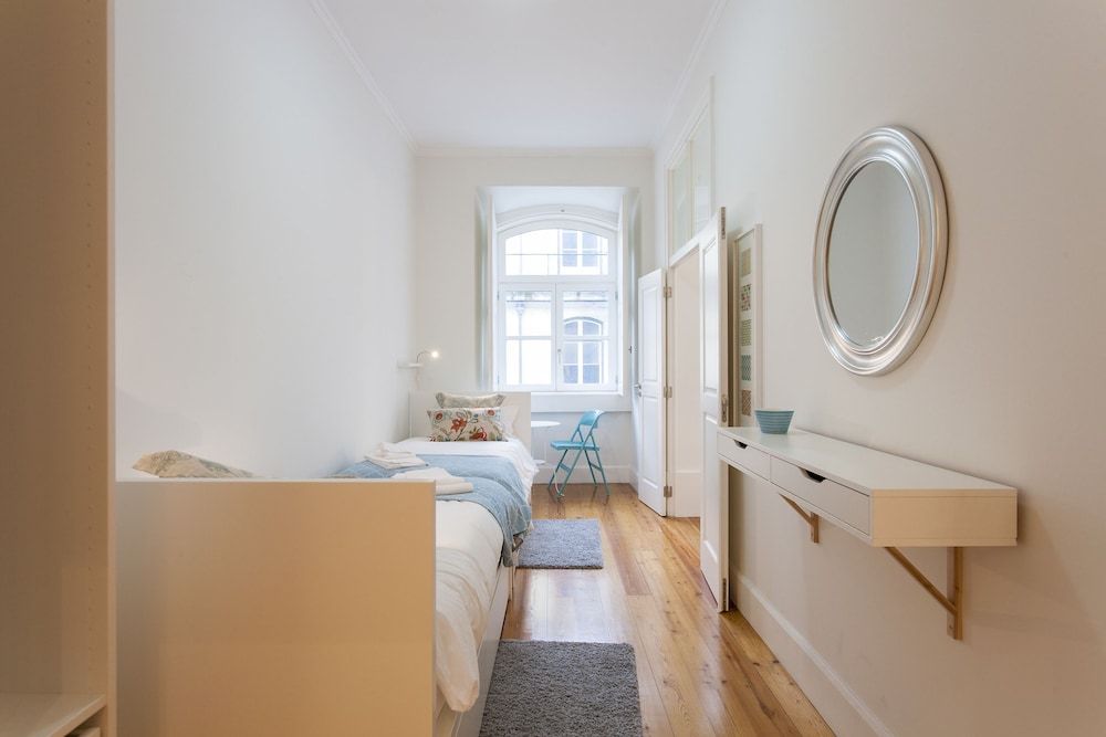 undefined ALTIDO Downtown Blue VI 4