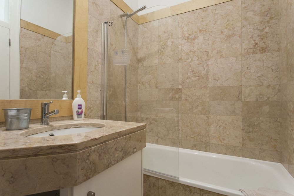 ALTIDO Downtown Blue VI Apartment, 2 Bedrooms 23