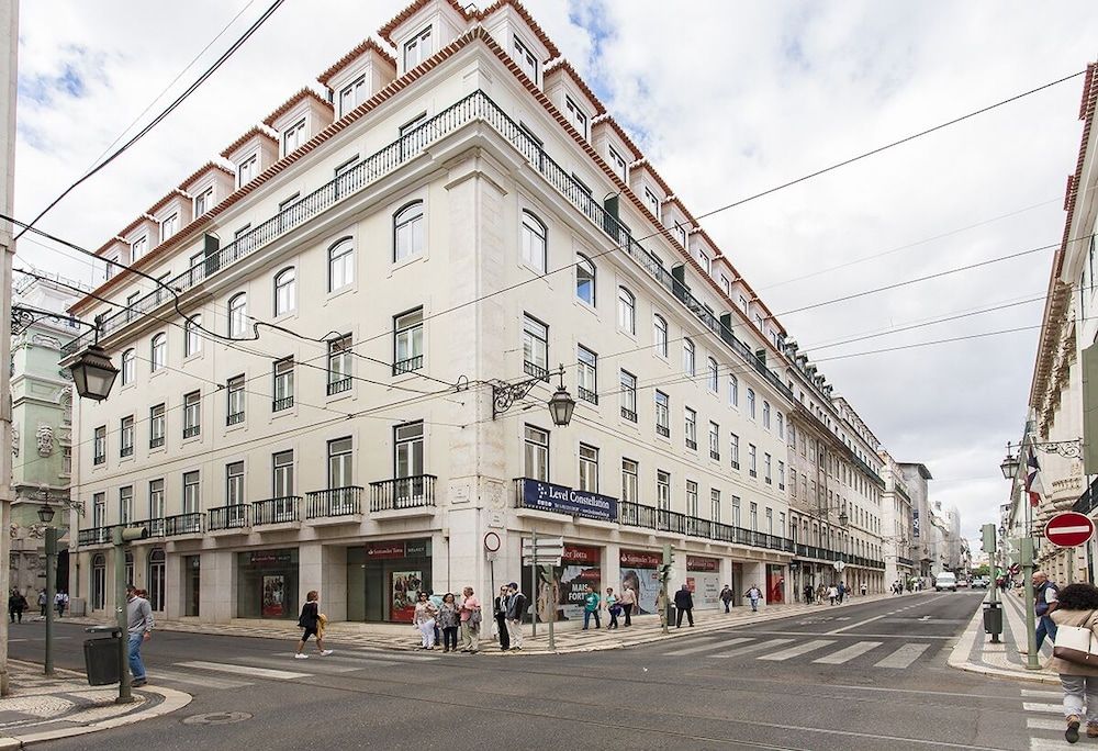 undefined JOIVY Leisure Luxury Downtown Duplex Lisbon 3