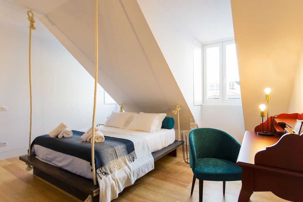 JOIVY Leisure Luxury Downtown Duplex Lisbon Apartment (2 Bedrooms) 13