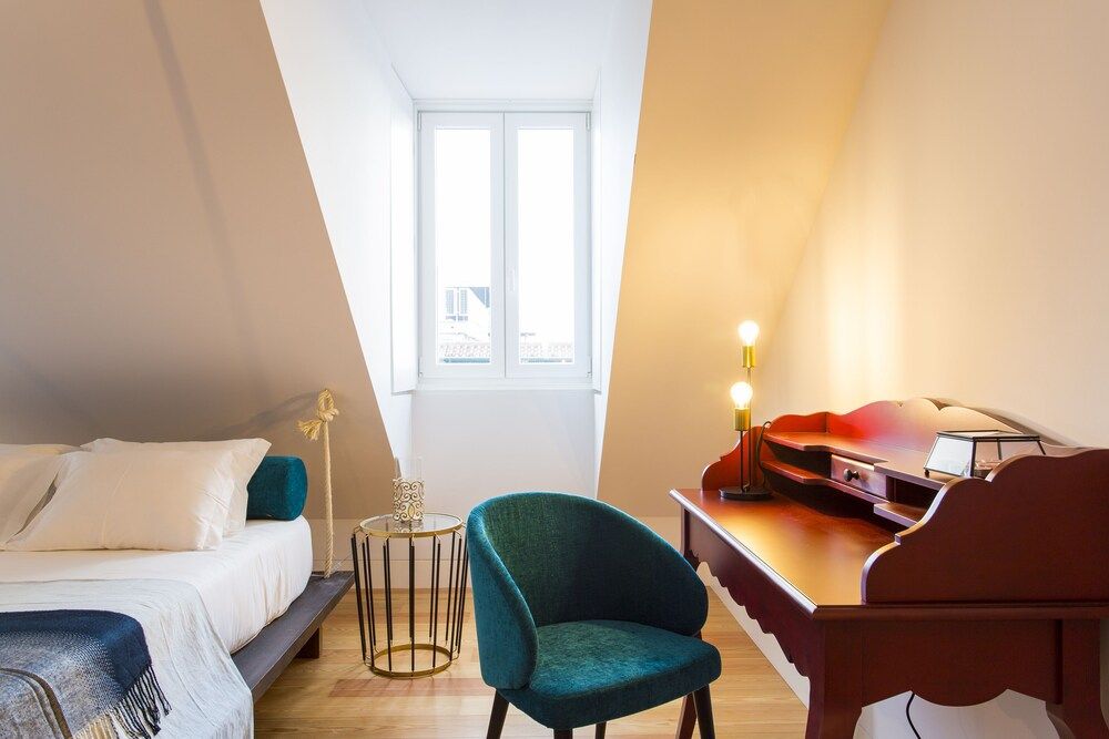 JOIVY Leisure Luxury Downtown Duplex Lisbon Apartment (2 Bedrooms) 12