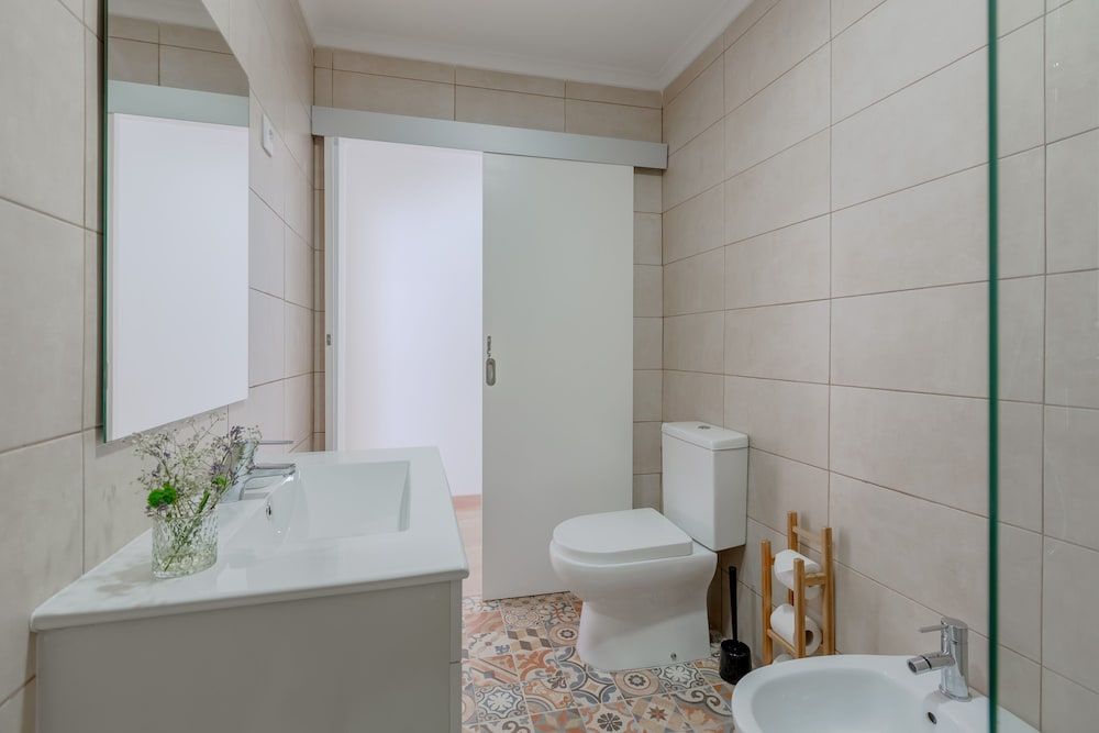 Bright & Spacious W/ Orange Tree Patio Apartment by TimeCooler Apartment, 3 Bedrooms 22