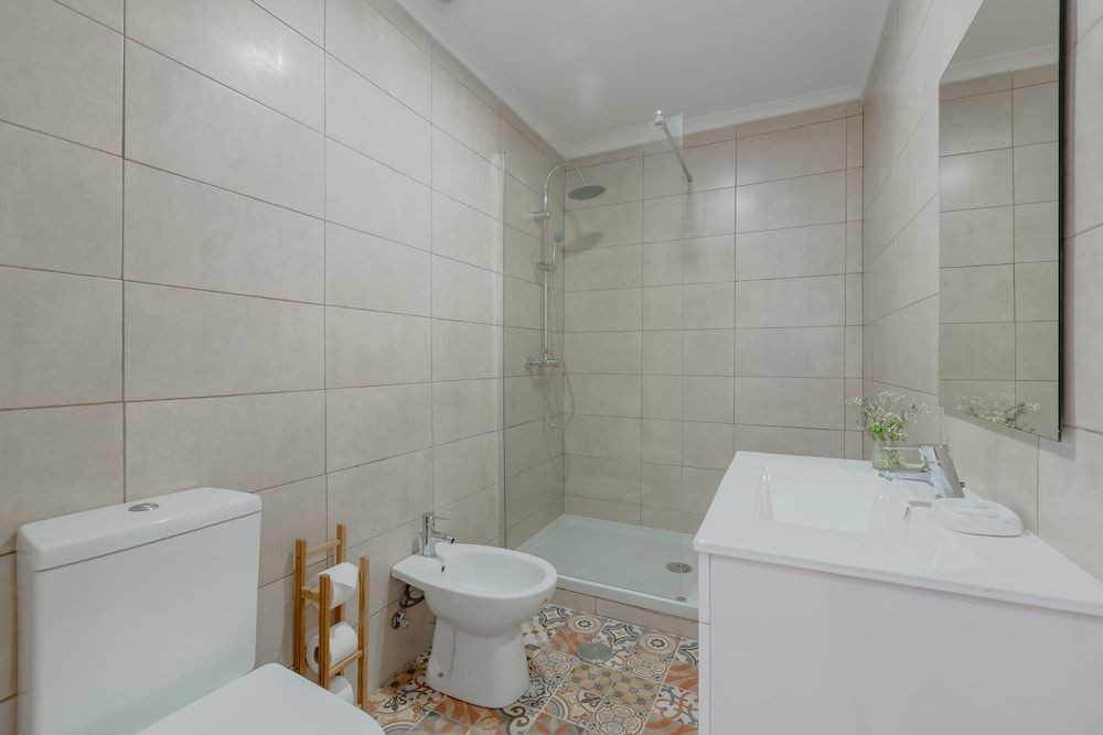 Bright & Spacious W/ Orange Tree Patio Apartment by TimeCooler Apartment, 3 Bedrooms 21