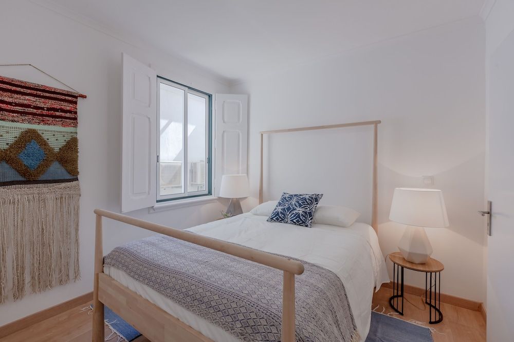 undefined Bright & Spacious W/ Orange Tree Patio Apartment by TimeCooler 9