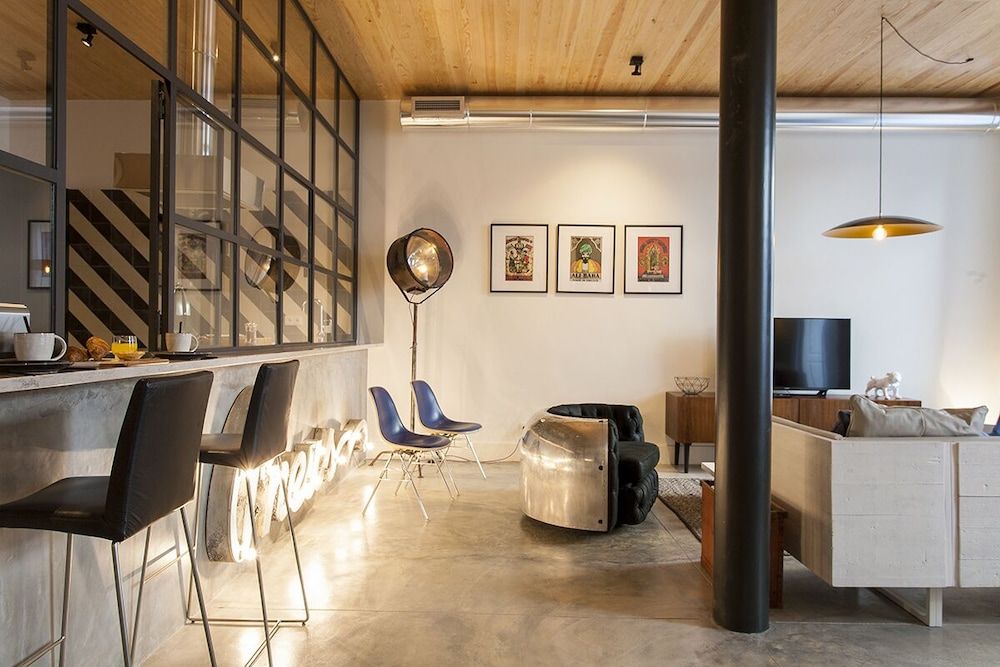 undefined JOIVY Design heaven in Baixa - 2BR Apt w/workspace 9