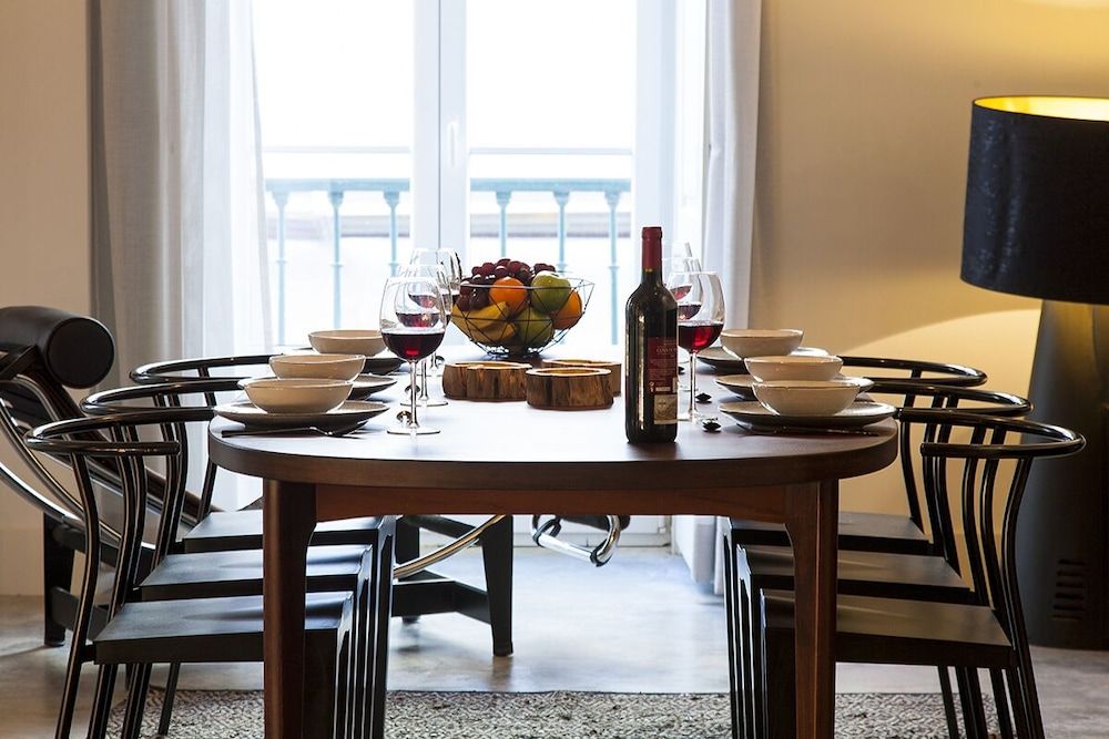 undefined JOIVY Design heaven in Baixa - 2BR Apt w/workspace 5