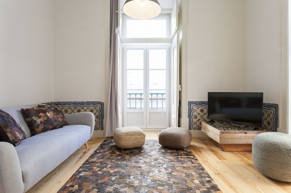 JOIVY Design heaven in Baixa - 2BR Apt w/workspace Apartment (2 Bedrooms) 14