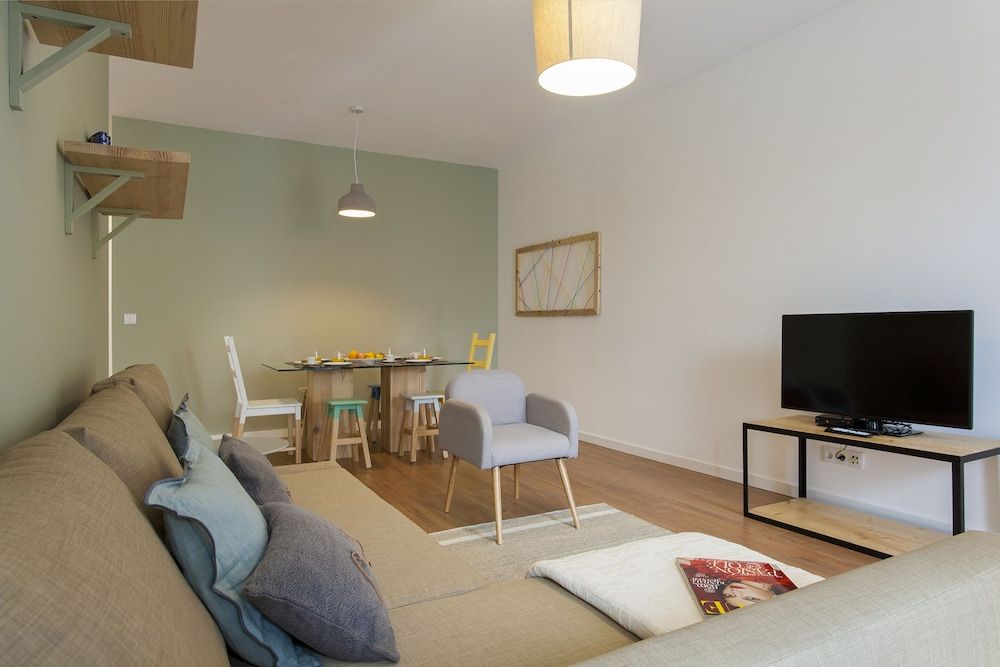 undefined ALTIDO Cardiff Cosy 9