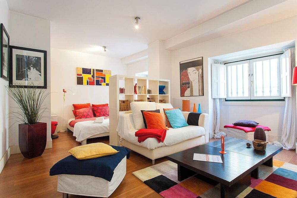 undefined JOIVY Color-block studio w/workspace &free parking at the heart of Santa Catarina