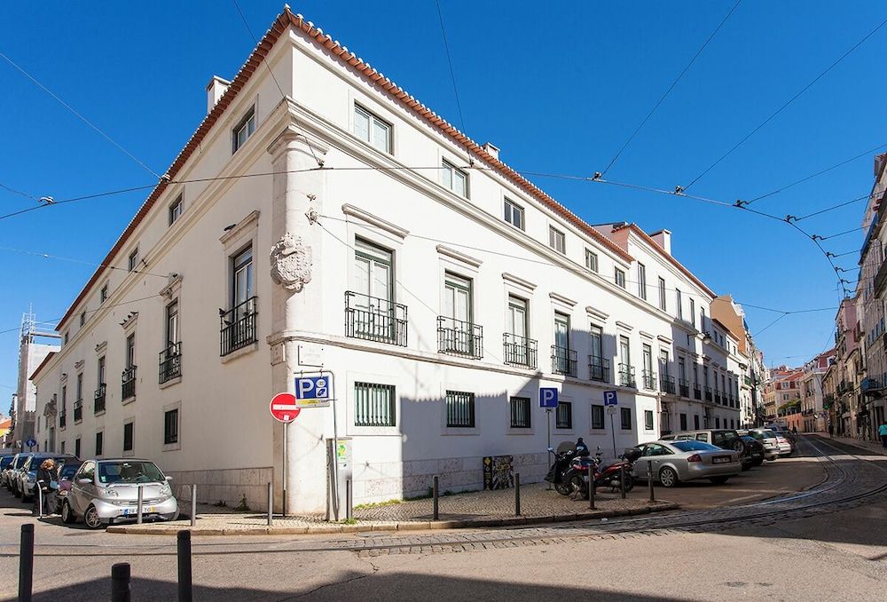 undefined JOIVY Color-block studio w/workspace &free parking at the heart of Santa Catarina 2