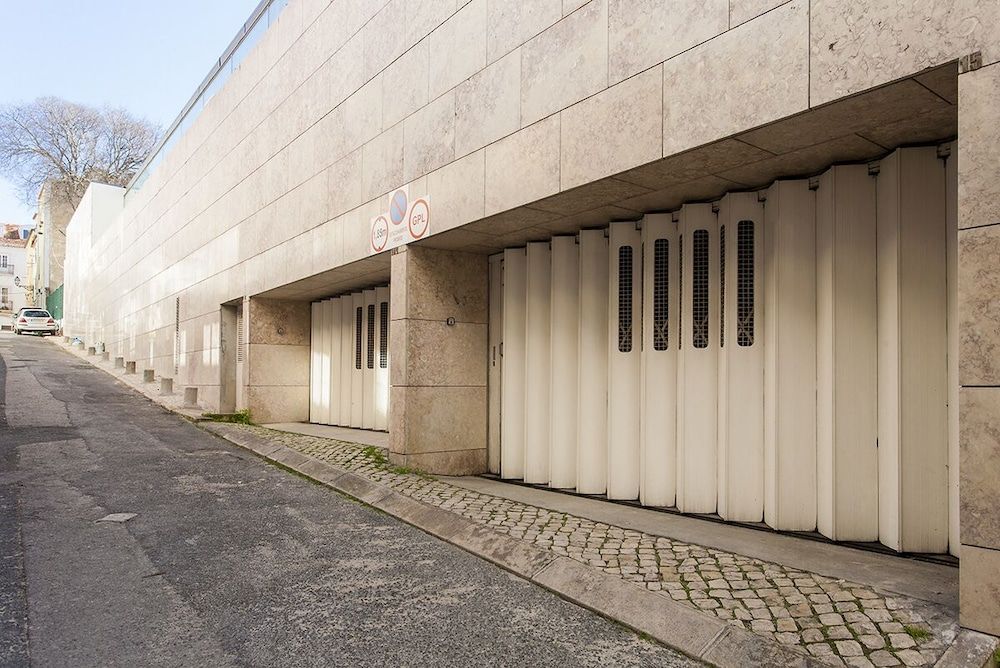 undefined JOIVY Color-block studio w/workspace &free parking at the heart of Santa Catarina 3