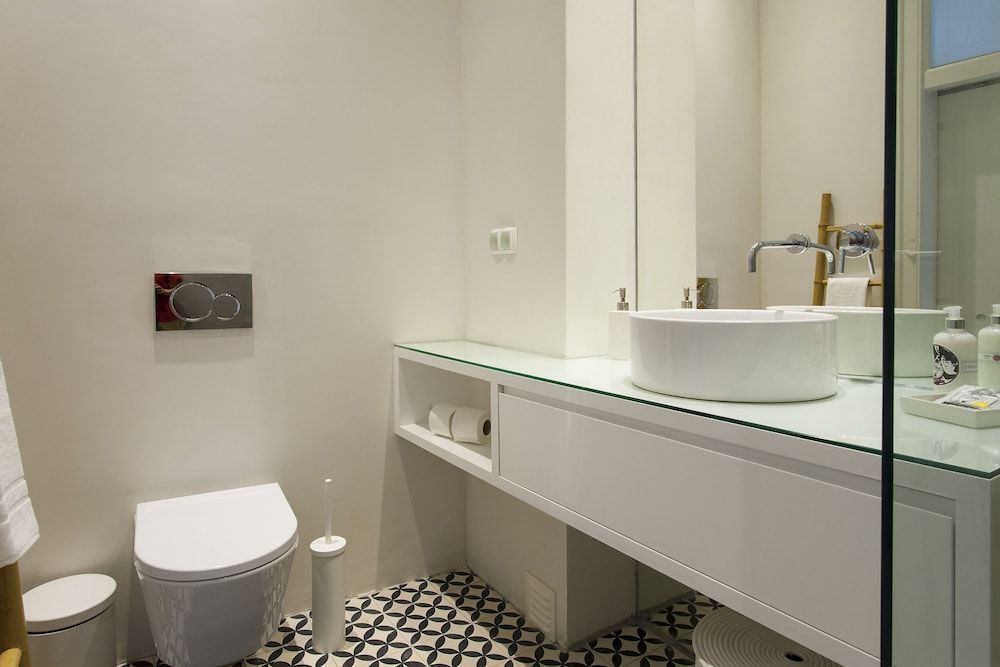 JOIVY Exclusive 4BR home w/3 workspaces&garden in Baixa Apartment (4 Bedrooms) 30