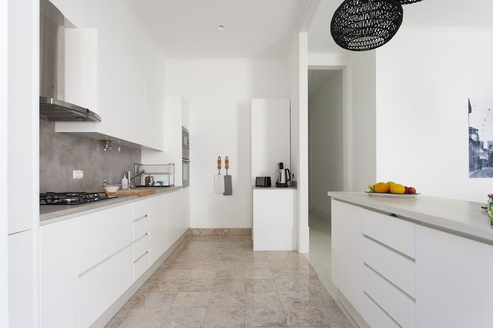 JOIVY Exclusive 4BR home w/3 workspaces&garden in Baixa Apartment (4 Bedrooms) 20