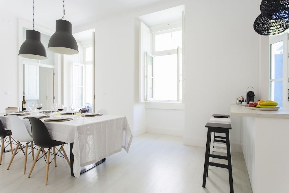 JOIVY Exclusive 4BR home w/3 workspaces&garden in Baixa Apartment (4 Bedrooms) 22