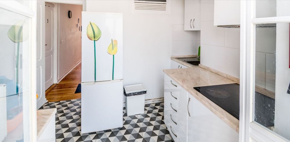 Travel Inn Lisbon Economy Single Room 5