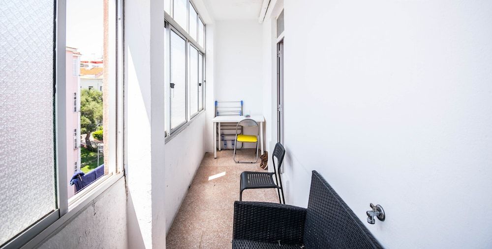 Travel Inn Lisbon Economy Single Room 3