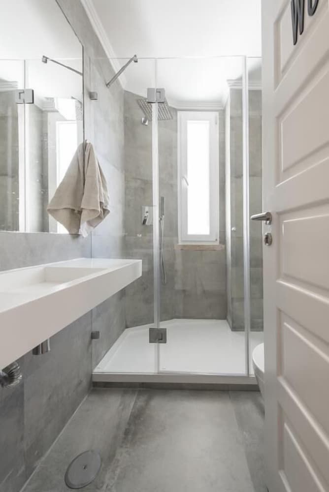 Room Gani - Hostel Family Room, Shared Bathroom, City View 16