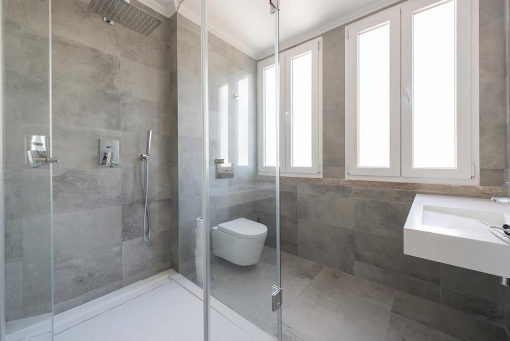 Room Gani - Hostel Family Room, Shared Bathroom, City View 11