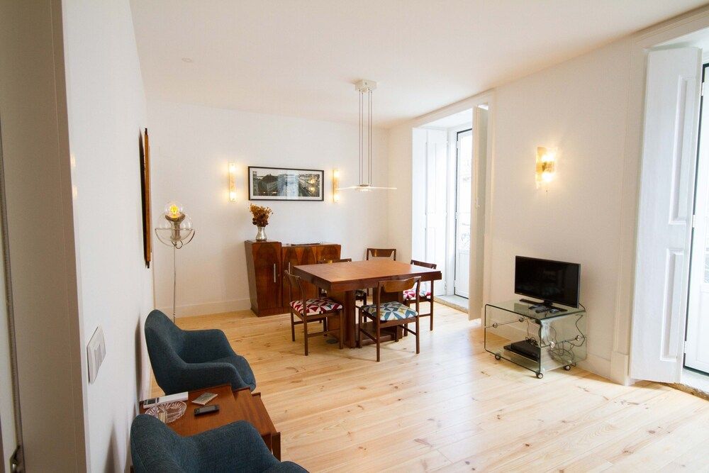 Bica Chiado Self-Catering Apartment Deluxe Apartment, 2 Bedrooms (2nd Floor - No Elevator) 15